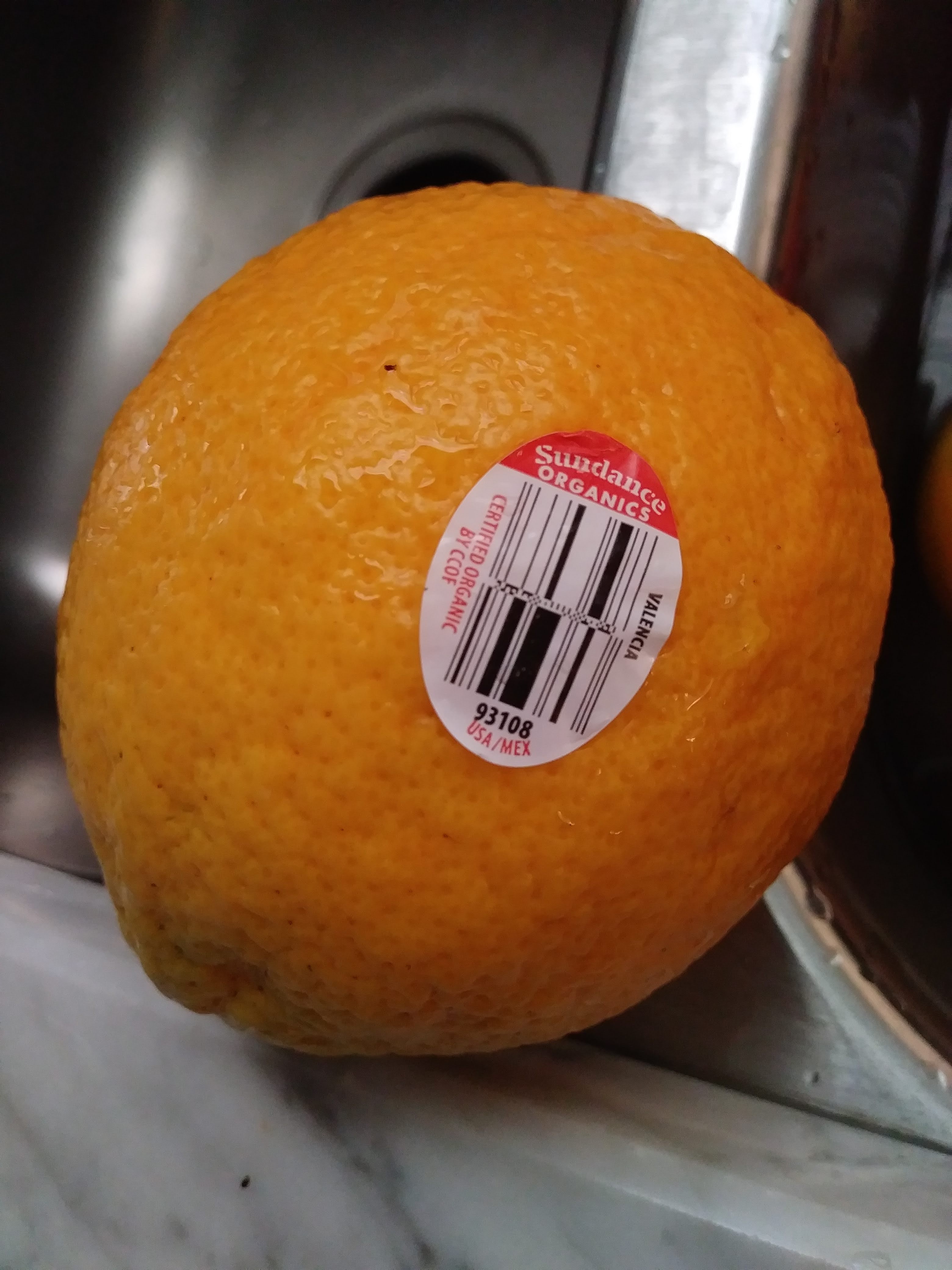 Organic label Valencia Orange